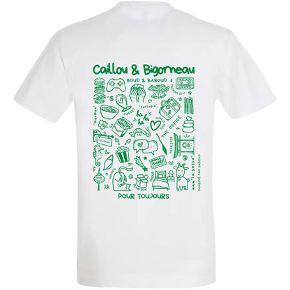 Photo détourée du modèle de t shirt Archives de la marque Koeur Indigo où il y a les souvenirs d'un couple et le texte personnalisé de leurs sunoms et "pour toujours" pour l'anniversaire de son copain. 