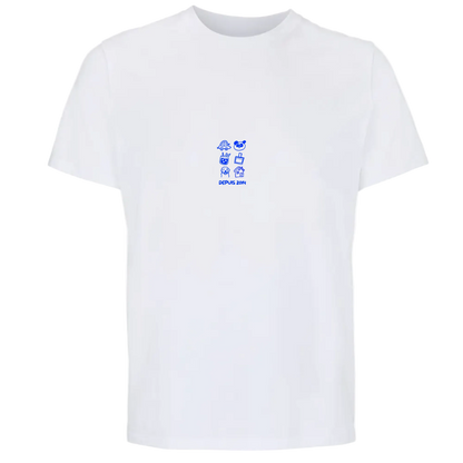 Photo détourée du modèle de t-shirt Fragments de la marque Koeur Indigo personnalisé avec un motif bleu et le texte personnalisé "Depuis 2014". 