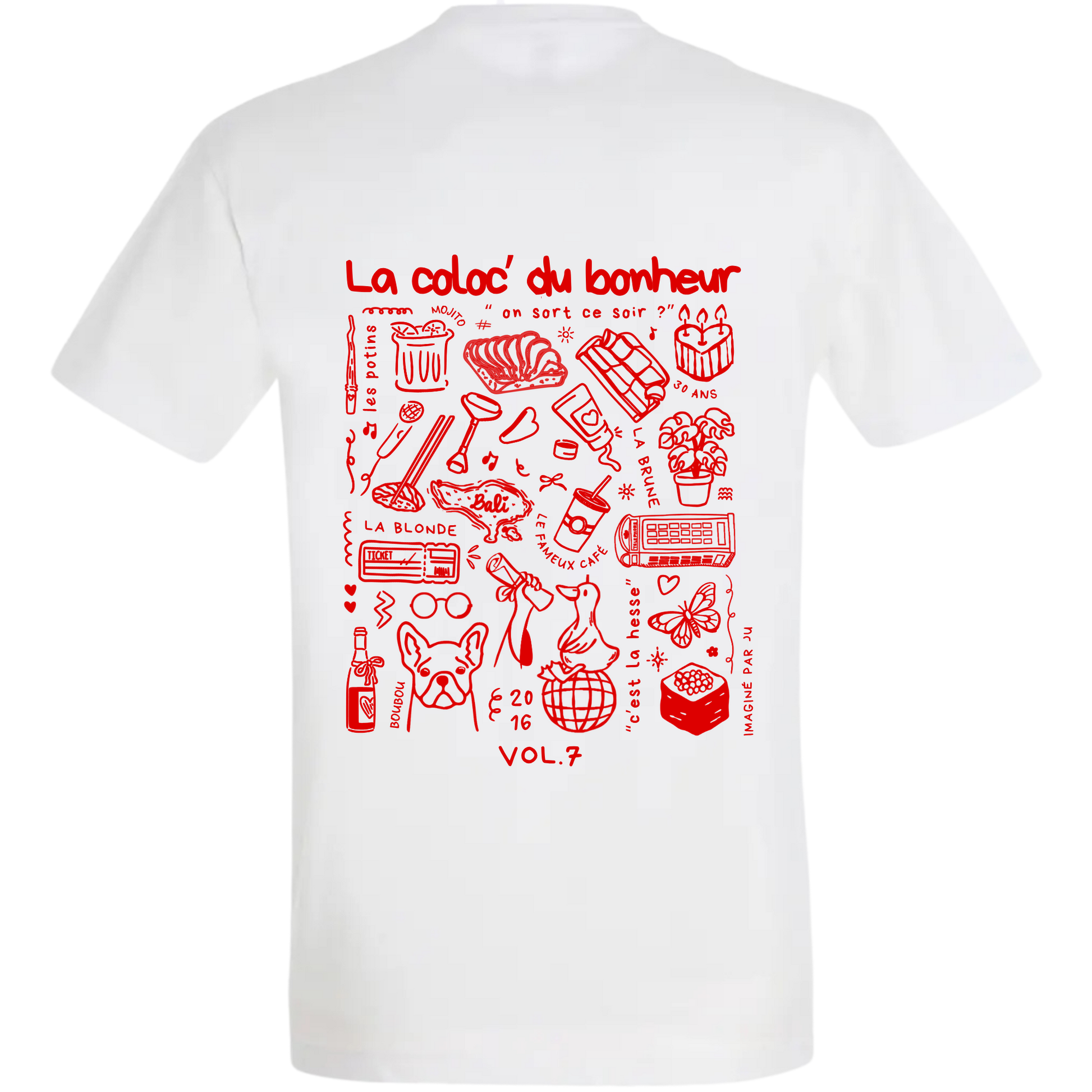 Photo détourée du modèle de t shirt Archives de la marque Koeur Indigo où il y a les souvenirs de deux meilleures amies que l'une à offert à l'autre pour leur emménagement en colocation. 